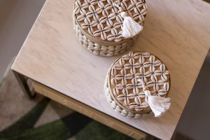 Sukawana set - set of 2 baskets with cowrie shells - round