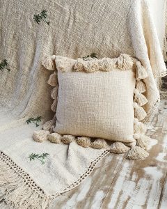 NEW! Soft cotton cushion cover with tassels